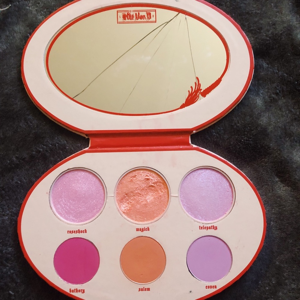 Kat Von D fetish highlighter and blush palette